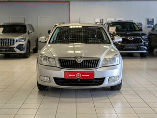 2012 Skoda Octavia II (A5) Рестайлинг, серый, 639900 рублей, вид 3