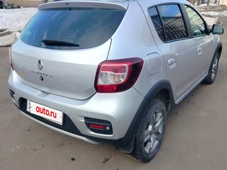 2019 Renault Sandero Stepway II Рестайлинг, серебристый, 980000 рублей, вид 5