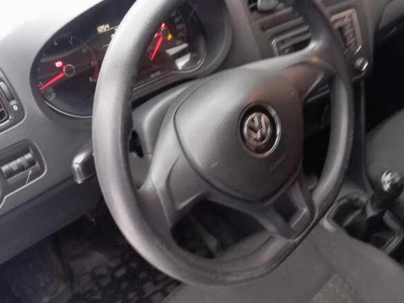 2016 Volkswagen Polo V Рестайлинг, серый, 780000 рублей - вид 6