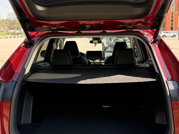 2020 Toyota RAV4 V (XA50), красный, 2925000 рублей - вид 11