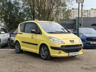 2006 Peugeot 1007, жёлтый, 379000 рублей, вид 3