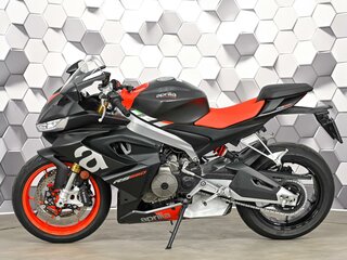 2021 Aprilia RS 660, чёрный, 969000 рублей, вид 4