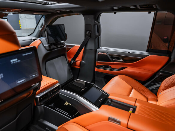2023 Lexus LX 600 IV, чёрный - вид 23