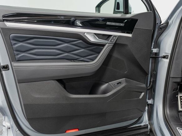 2026 Volkswagen Touareg III Рестайлинг, серый, 12790000 рублей - вид 27