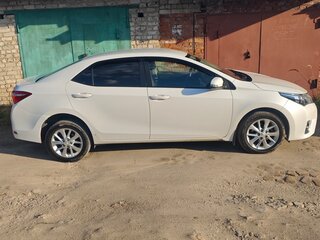 2015 Toyota Corolla XI (E160, E170, E180), белый, 1480000 рублей, вид 3