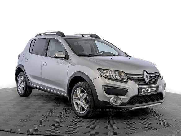 2017 Renault Sandero Stepway II, серый, 960000 рублей - вид 2
