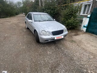 2001 Mercedes-Benz C-Класс 180 II (W203), серебристый, 310000 рублей, вид 2