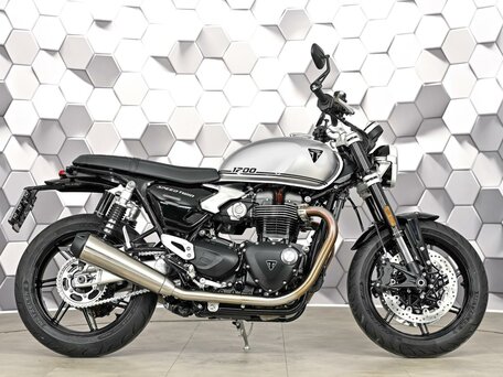 2026 Triumph Speed Twin, серебристый, 1699000 рублей, вид 3