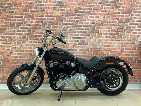 2024 Harley-Davidson Softail Standard, чёрный, 1990000 рублей, вид 1