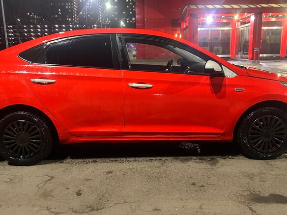 2018 Hyundai Solaris II, красный - вид 2