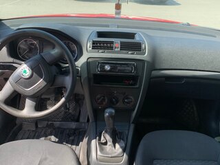 2010 Skoda Octavia II (A5) Рестайлинг, красный, 500000 рублей, вид 4