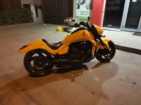 2006 Suzuki Boulevard M109R, жёлтый, 1250000 рублей, вид 4