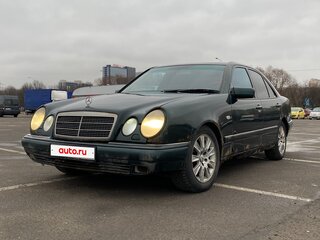1999 Mercedes-Benz E-Класс 200 II (W210, S210), зелёный, 279000 рублей, вид 1