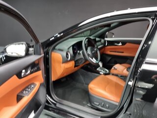 2022 Kia K3 II Рестайлинг, чёрный, 1640000 рублей, вид 5