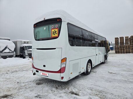 2023 Yutong ZK6938HB9, белый, 11000000 рублей, вид 5