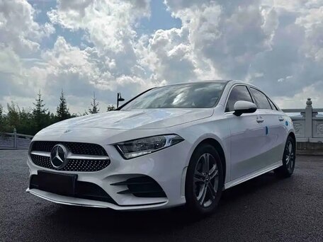 2023 Mercedes-Benz A-Класс 180 IV (W177) Рестайлинг, белый, 2407007 рублей, вид 1