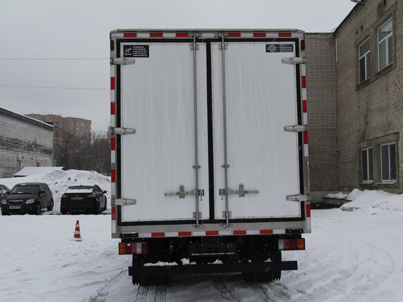 2026 Isuzu Elf (N-series), белый, 6090000 рублей - вид 6