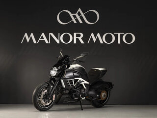 2012 Ducati Diavel, белый, 1890000 рублей, вид 4