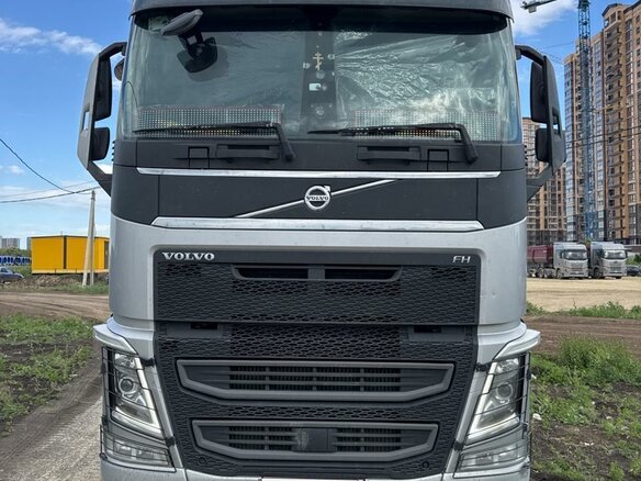 2019 Volvo FH, серебристый, 9900000 рублей
