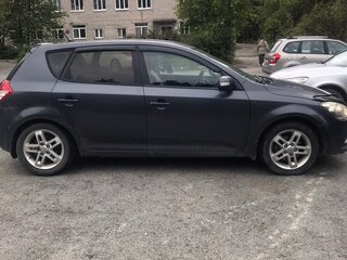 2011 Kia Ceed I Рестайлинг, чёрный, 750000 рублей, вид 3