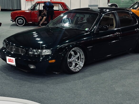 1992 Nissan Leopard III (Y32), серый, 950000 рублей - вид 1