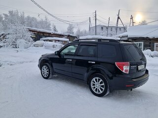 2011 Subaru Forester III Рестайлинг, чёрный, 1450000 рублей, вид 3