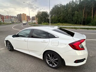 2019 Honda Civic X, белый, 1950000 рублей, вид 5