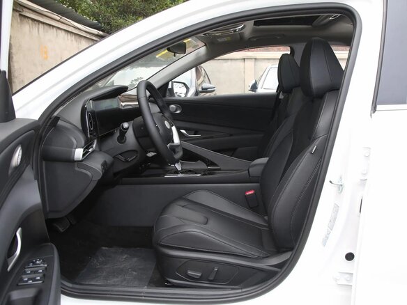 2026 Hyundai Elantra VII (CN7) Рестайлинг, белый, 1930000 рублей - вид 16