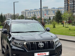 2021 Toyota Land Cruiser Prado 150 Series Рестайлинг 3, чёрный, 7100000 рублей, вид 3
