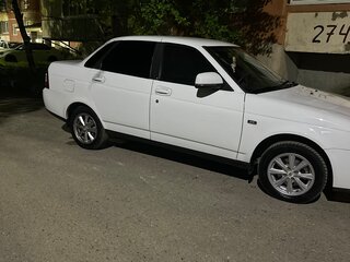 2015 Lada (ВАЗ) Priora I Рестайлинг, белый, 550000 рублей, вид 3