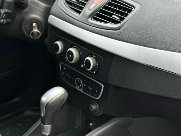 2011 Renault Fluence I, серебристый - вид 11