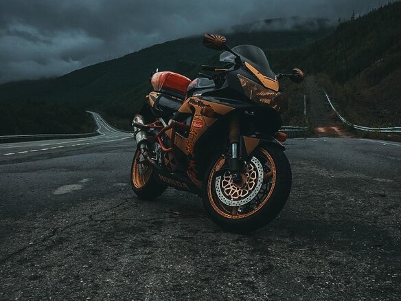 2001 Honda CBR 929RR Fireblade, жёлтый, 550000 рублей - вид 11