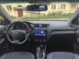 2017 Kia Rio III Рестайлинг, чёрный, 1150000 рублей, вид 5