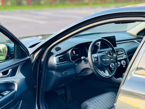 2018 Genesis G70 I, серый, 3060000 рублей - вид 9