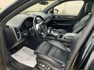 2020 Porsche Cayenne E-Hybrid III, чёрный, 9070000 рублей, вид 4
