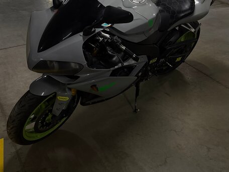 2007 Yamaha YZF-R1, серый, 595000 рублей, вид 4