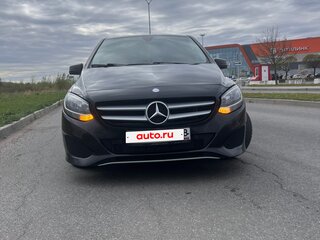 2015 Mercedes-Benz B-Класс 180 II (W246) Рестайлинг, чёрный, 1350000 рублей, вид 2