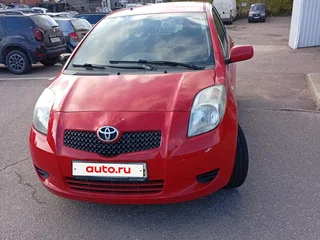 2006 Toyota Yaris II, красный, 380000 рублей, вид 1