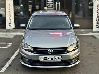 2018 Volkswagen Polo V Рестайлинг, серый, 899000 рублей, вид 2