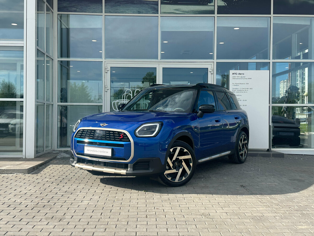 Открыть фотографии: Mini Countryman III