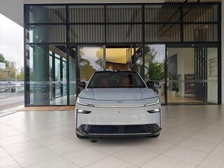 2026 Toyota bZ3X 58.3 kWh, серебристый, 2510010 рублей, вид 5