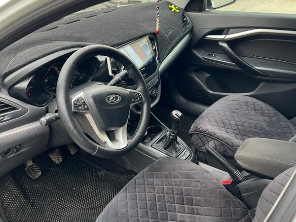 2021 Lada (ВАЗ) Vesta, белый - вид 4