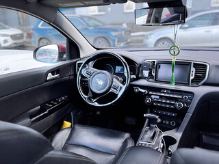 2017 Kia Sportage IV, красный, 2350000 рублей, вид 3