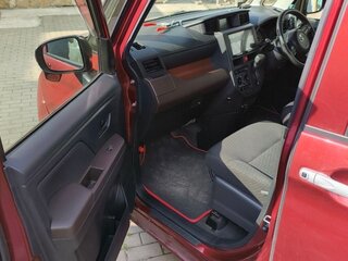 2019 Toyota Tank I, красный, 892000 рублей, вид 3