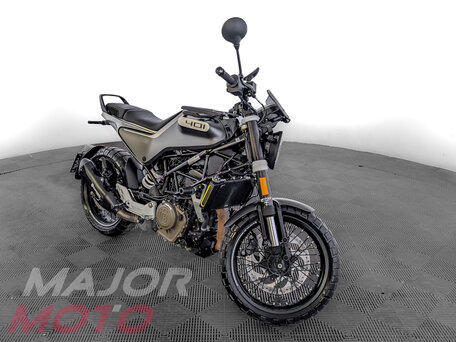 2021 Husqvarna Vitpilen 401, серый, 399000 рублей, вид 2