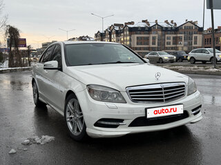 2010 Mercedes-Benz C-Класс 180 BlueEFFICIENCY III (W204), белый, 1100000 рублей, вид 1