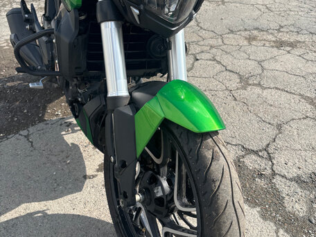2021 Bajaj Dominar 400, зелёный, 350000 рублей, вид 1