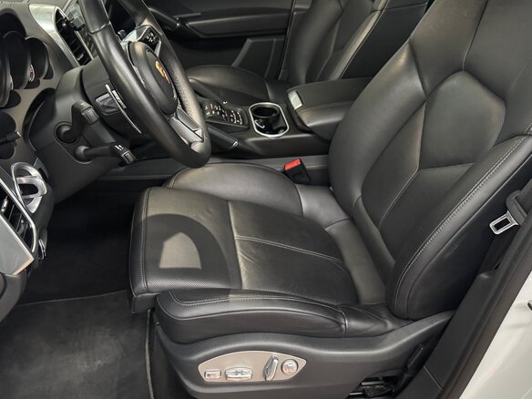 2015 Porsche Cayenne II Рестайлинг (958), белый, 4355000 рублей - вид 15
