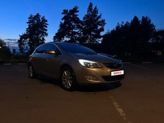 2011 Opel Astra J, бежевый, 530000 рублей, вид 2