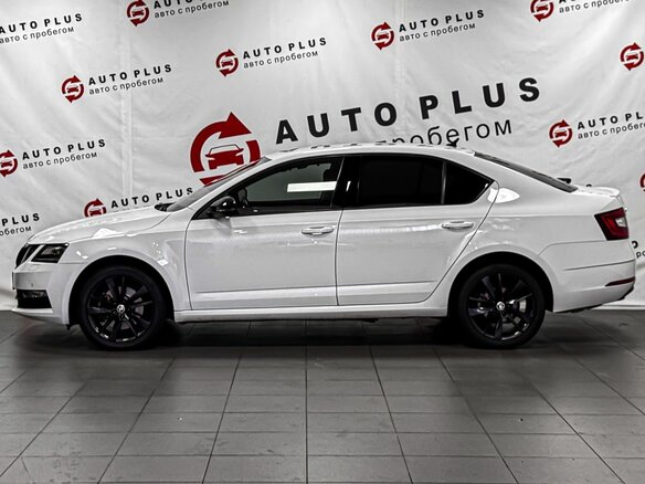 2018 Skoda Octavia III (A7) Рестайлинг, белый, 2349000 рублей - вид 5